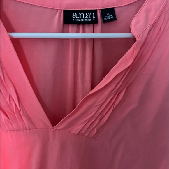 Ana lightweight blouse - Picture 2 of 3